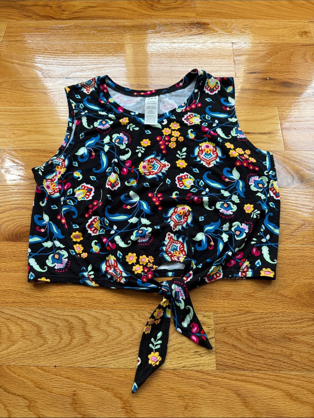JoyLab Black Floral Tie-Front Crop Tank with Tie Front -Size XS